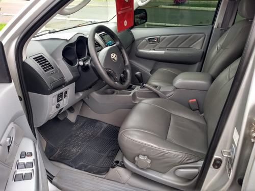 Imagem 8 de 9 de Toyota Hilux