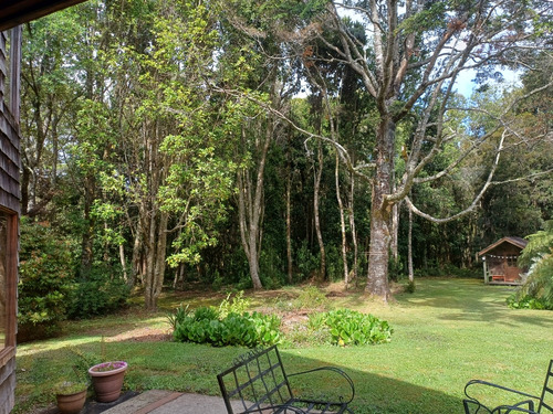 Se Vende Preciosa Casa En Parque Los Canelos