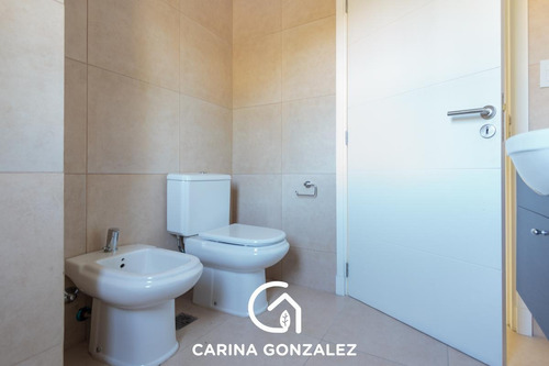 Imagen 16 de 23 de Departamento En Venta 2 Dormitorios Con Cochera Obrero Arg Y Figueroa