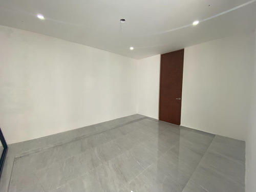 Casa En Venta Merida, Cumbres Dzitya Iii, Mod. Taro 2 Plantas, Febrero 2025