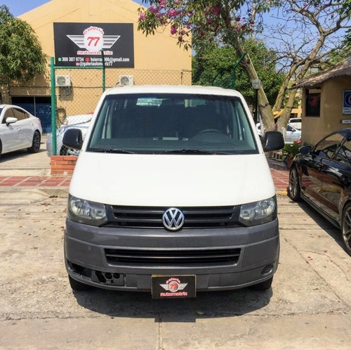Volkswagen Transporter T5 17 Pasajeros 2013