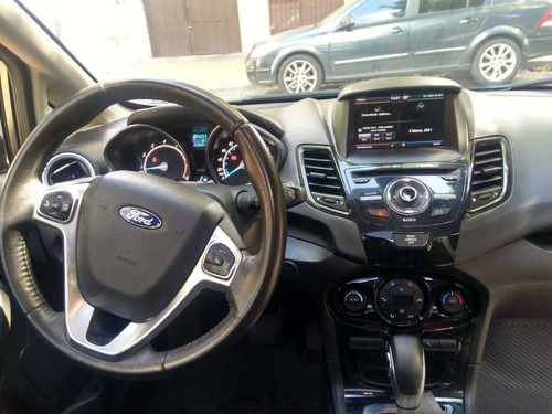 Ford Fiesta Automático