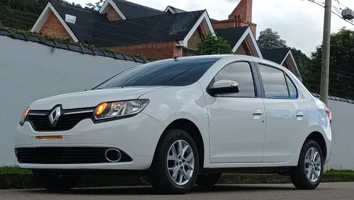 Renault Logan 1.6 Privilege / Intens