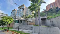 Comprar Lomas Del Sol !! En Venta Bello Y Moderno Apartamento Ubicado En Planta Baja, 238 M2, 3 Hab., 3 Baños, 4 Pe, 2 Maleteros, Hermosa Cocina, Área De Parrillera En Terraza Techada Y Jardín. 