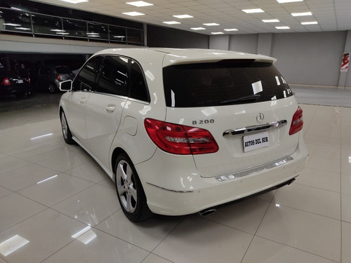 Mercedez Benz B200 Sport At Blue Efficiency 2013