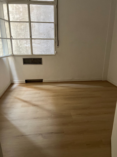 Vendo Impecable!!!! 2 Amb Cocina Baño Tribunales/ San Nicolas. Acceso A Todos Los Medios De Transportes