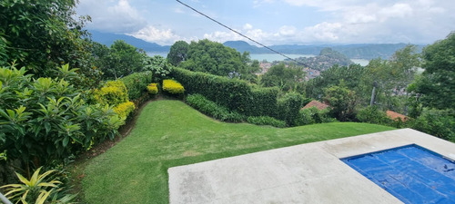 Magnifica Casa En Venta, Estilo Vallesana