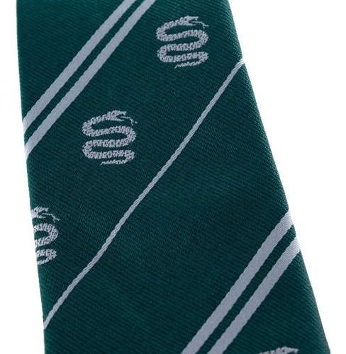 Imagen 3 de 5 de Corbata Harry Potter Slytherin Muy Lejano