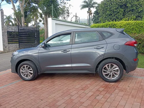 Hyundai Tucson 2.0 Advance 4X2 At