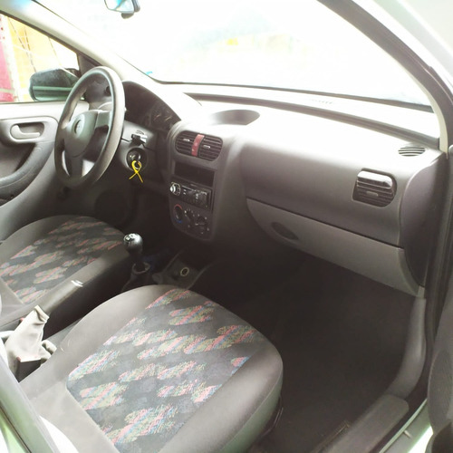 Imagem 4 de 10 de Sucata Chevrolet Corsa Joy 1.0 2005