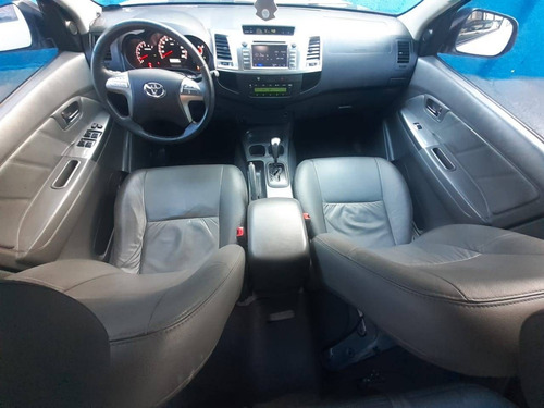 Imagem 6 de 9 de Toyota Hilux 2.7 Srv 4x2 Cd 16v Flex 4p Automático