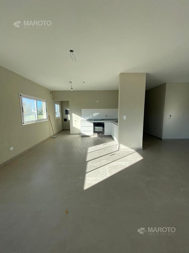 Imagen 5 de 26 de Casa En Venta En El Canton - Maroto Propiedades-