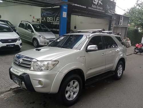 Toyota SW4 3.0 Srv 7l 4x4 Aut. 5p