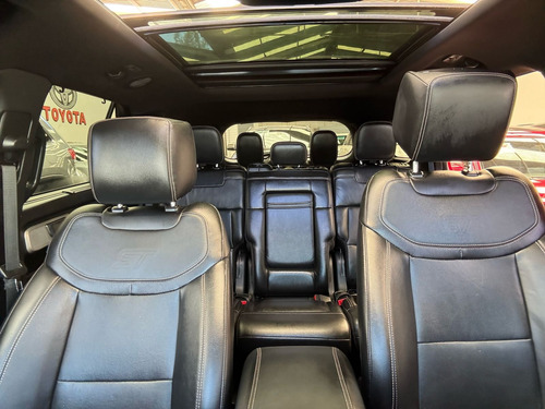 Ford Explorer 2022 St
