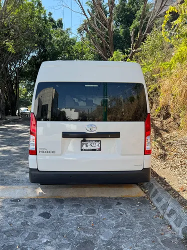Toyota Hiace 2.7 Ventanas Superlarga Mt
