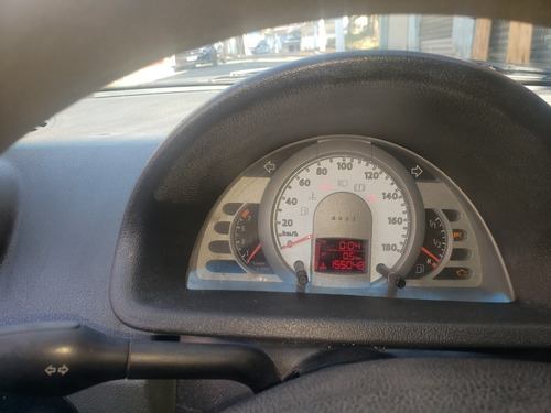 Imagem 9 de 9 de Volkswagen Gol 2009 1.0 Trend Total Flex 5p