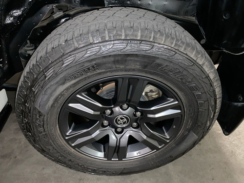 Imagen 25 de 25 de Toyota Prado