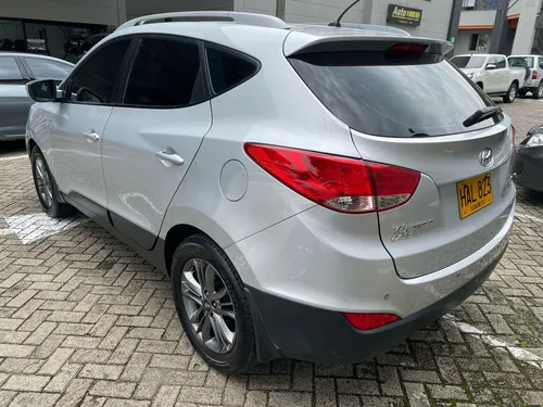 Hyundai TUCSON IX-35 2.4l