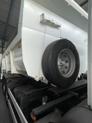 Imagem 11 de 16 de Caminhão Caçamba - Vw Constellation 24.280 (6x2) - 2020/21