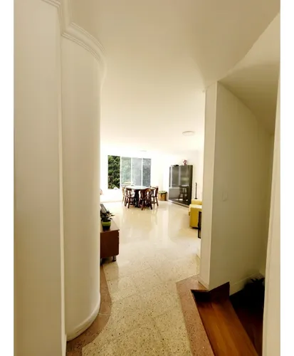 Gran Casa Para Venta En Poblado Campestre