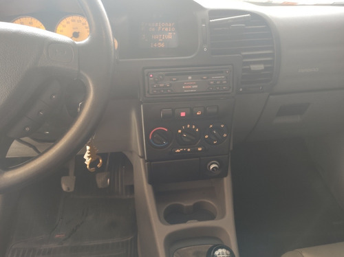 Chevrolet Zafira 2002 2.0 8v 5p