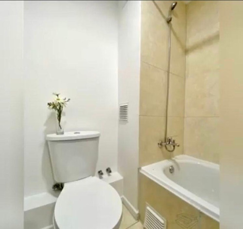 Amplio Dúplex Uso Comercial O Habitación 3d + 3b + 1 Estc