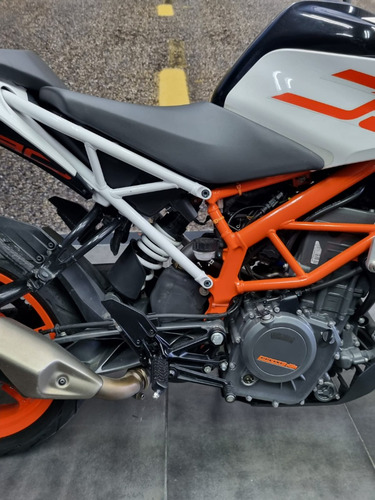 Ktm Duke 390 - Of Motos Florida