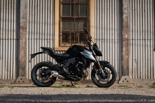 Imagen 6 de 20 de Cfmoto 650 Nk - Unico Moto Canning