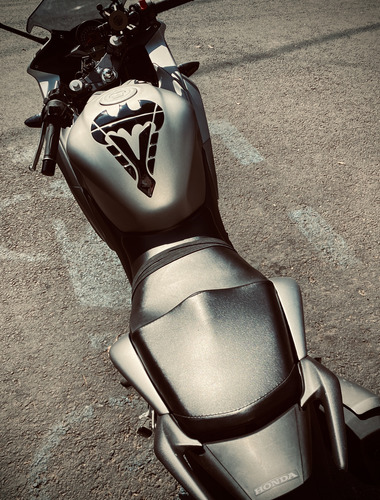 Honda Cbr 250r Color Gris