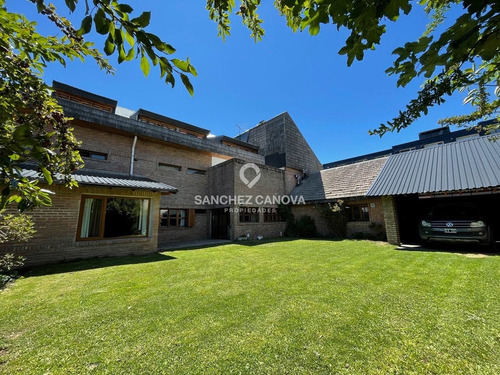 Imagen 13 de 14 de Casa Chalet En Venta Ubicado En Centro De Bariloche, Bariloche, Patagonia