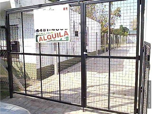 Casa En Ph En Complejo Habitacional En Alquiler. Ituzaingo Norte