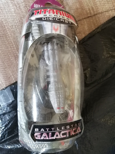 Battlestar Galactica / Battlestar Pegasus. Titanium Series
