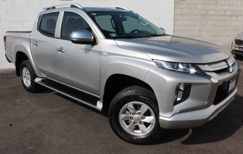 Imagen 7 de 15 de Mitsubishi L200 2021 4p Glx Doble Cabina 4x2 Gasolina