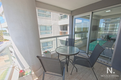 Vende Departamento A Metros Del Mar, 1 Dormitorio En Brava- Punta Del Este