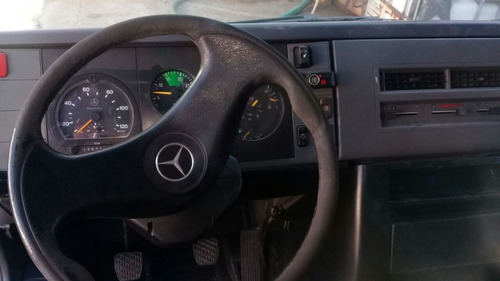 Imagen 5 de 9 de Mercedes Benz 710 Plus