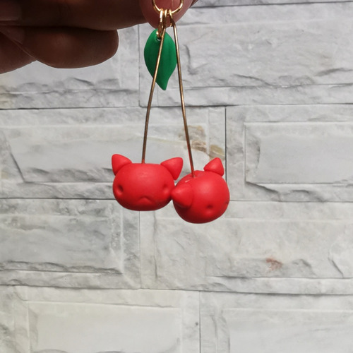 Aretes Largos De Cereza Con Orejas De Gatito