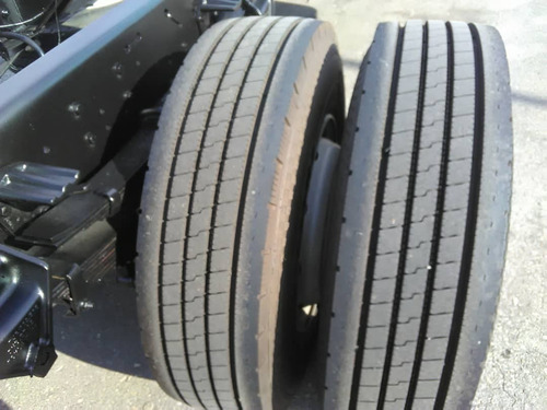 Imagen 5 de 11 de Ford Cargo 1721 Chasis Largo