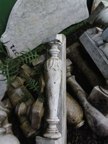 Columnas Y Balaustres Ménsula Macizas Carrara