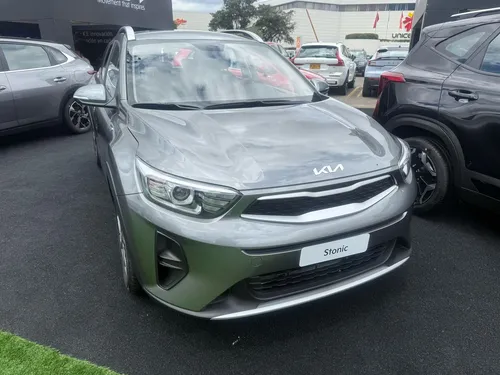 Kia Stonic Desire Mod 2026 Hibdrido Soat Gratis