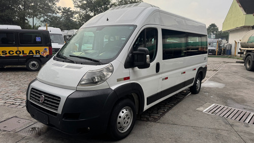 Fiat Ducato 2.3 Executivo (15l) 5p 6 marchas