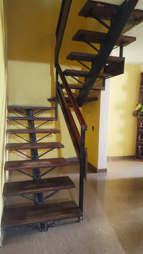 Imagen 15 de 23 de Casa En Venta Urb. Villa Heroica