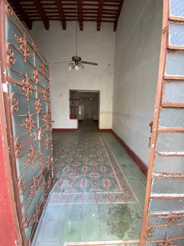 Imagen 4 de 20 de Casa Ubicada Cerca Del Hospital Horan