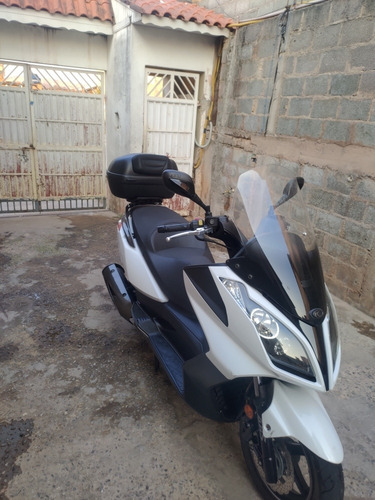 Imagem 3 de 7 de Kymco Downtown 300i