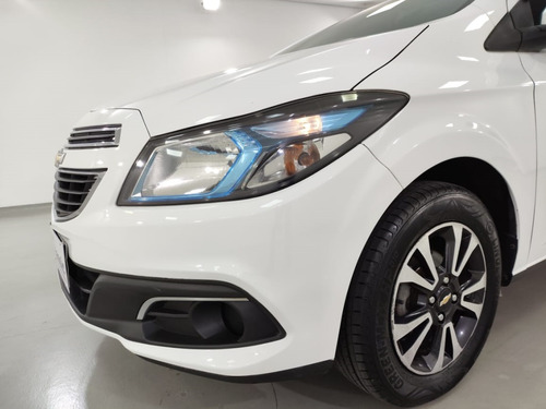 Chevrolet Onix 1.4 MPFI LTZ 8V FLEX 4P MANUAL