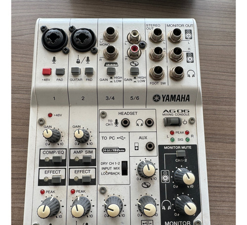 Consola Mezcladora Yamaha Ag06 6 Canales Como Nueva!