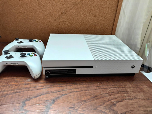 Xbox One S 500gb Con 2 Joysticks