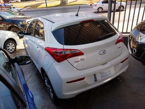 Imagem 4 de 5 de Hb20 1.0 Comfort 12v Flex 4p Manual
