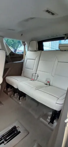 GMC Yukon DENALI 10 VEL AWD AT