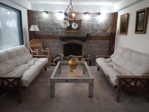 Imagen 12 de 25 de Exelente Casa Quinta En La Zona De Cañuelas - 4 Dor. Escritorio Y Oficina