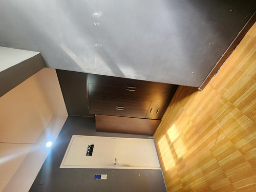 Oportunidad En Almagro. Departamento De 3 Ambientes Con Terraza De Uso Común.